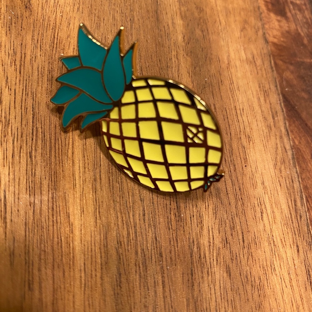 Henri Bendel Tropical Pins - Pineapple Palm Tree